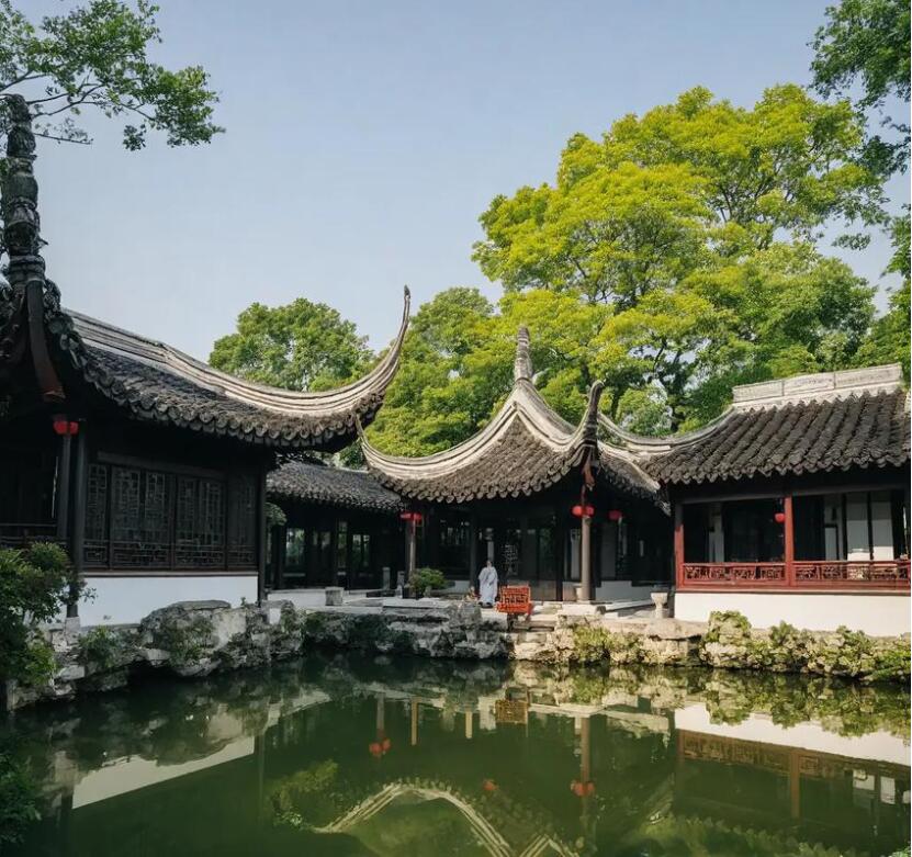 沈阳东陵怜蕾土建有限公司